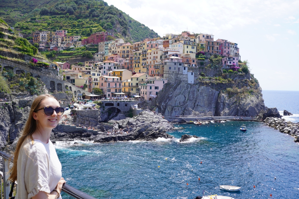 The colorful seaside town Manarola in Cinque Terre