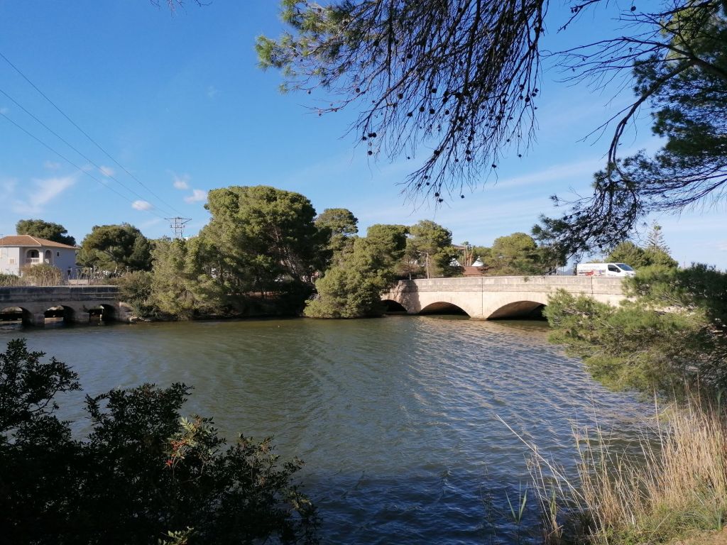 As soon as you leave the Ma-12 road, the tranquility settles in as you are now surrounded by the sounds of nature