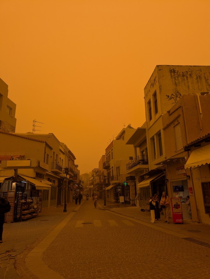 A dystopian image from the 'sandstorm' in in Chania, March 2026